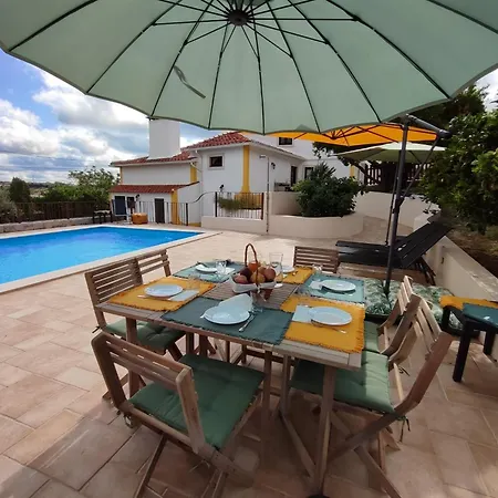 Casa Cantelas Casa de Férias Batalha