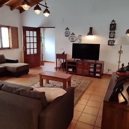 Casa Cantelas Casa de Férias *