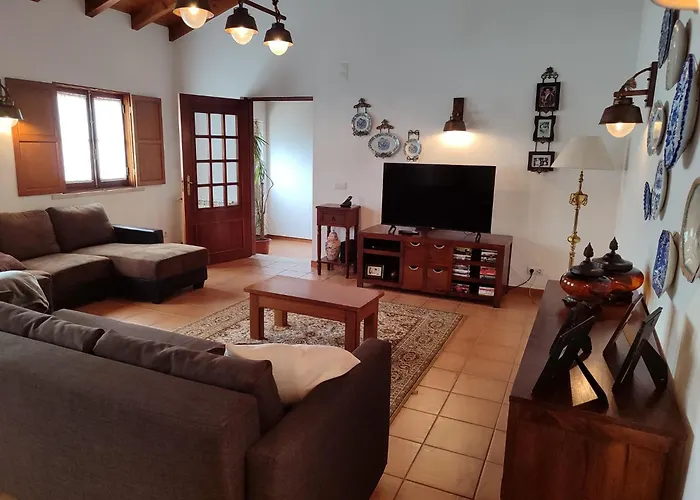 Casa Cantelas Holiday home *